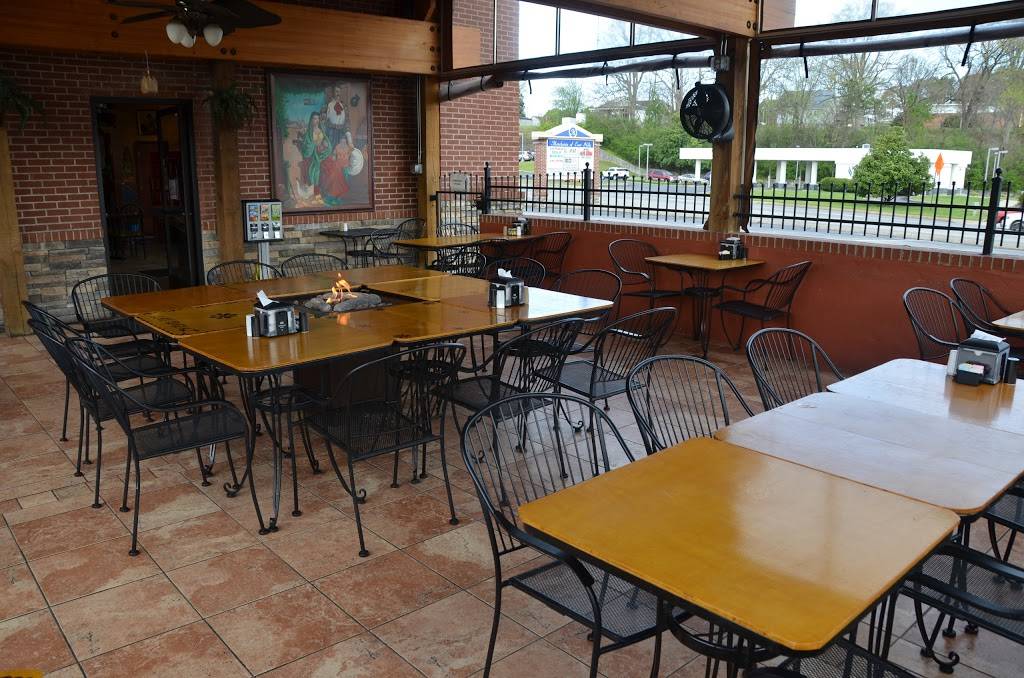 Las Plazas Mexican Restaurant | restaurant | 18 Mathis Dr, Dickson, TN 37055, USA | 6154460100 OR +1 615-446-0100