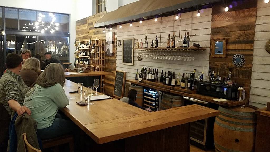 The Valley Cork | restaurant | 55 E Main St, Luray, VA 22835, USA | 5407431207 OR +1 540-743-1207