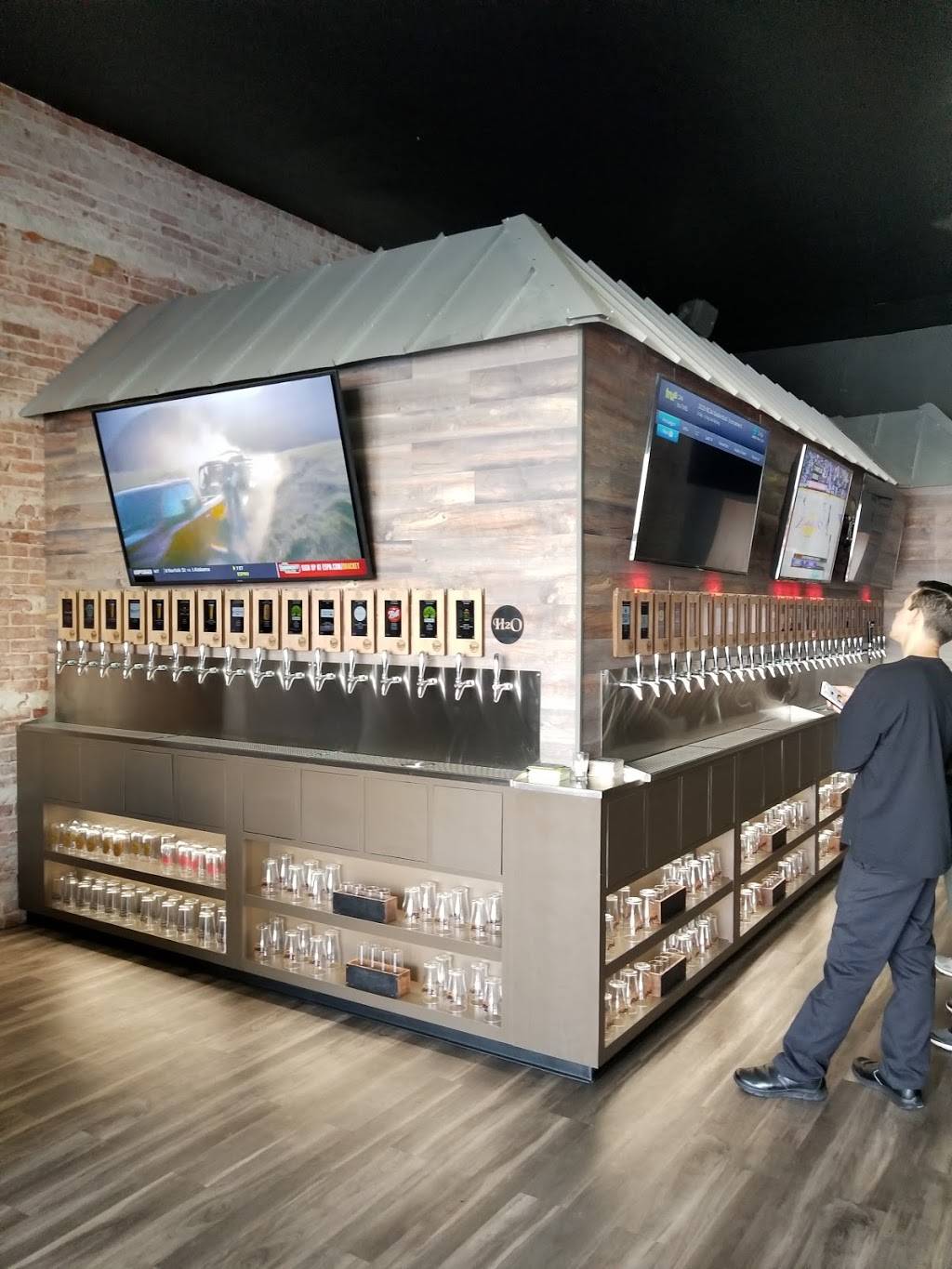 Tapd Ventura | restaurant | 546 E Main St, Ventura, CA 93001, USA | 8056678771 OR +1 805-667-8771