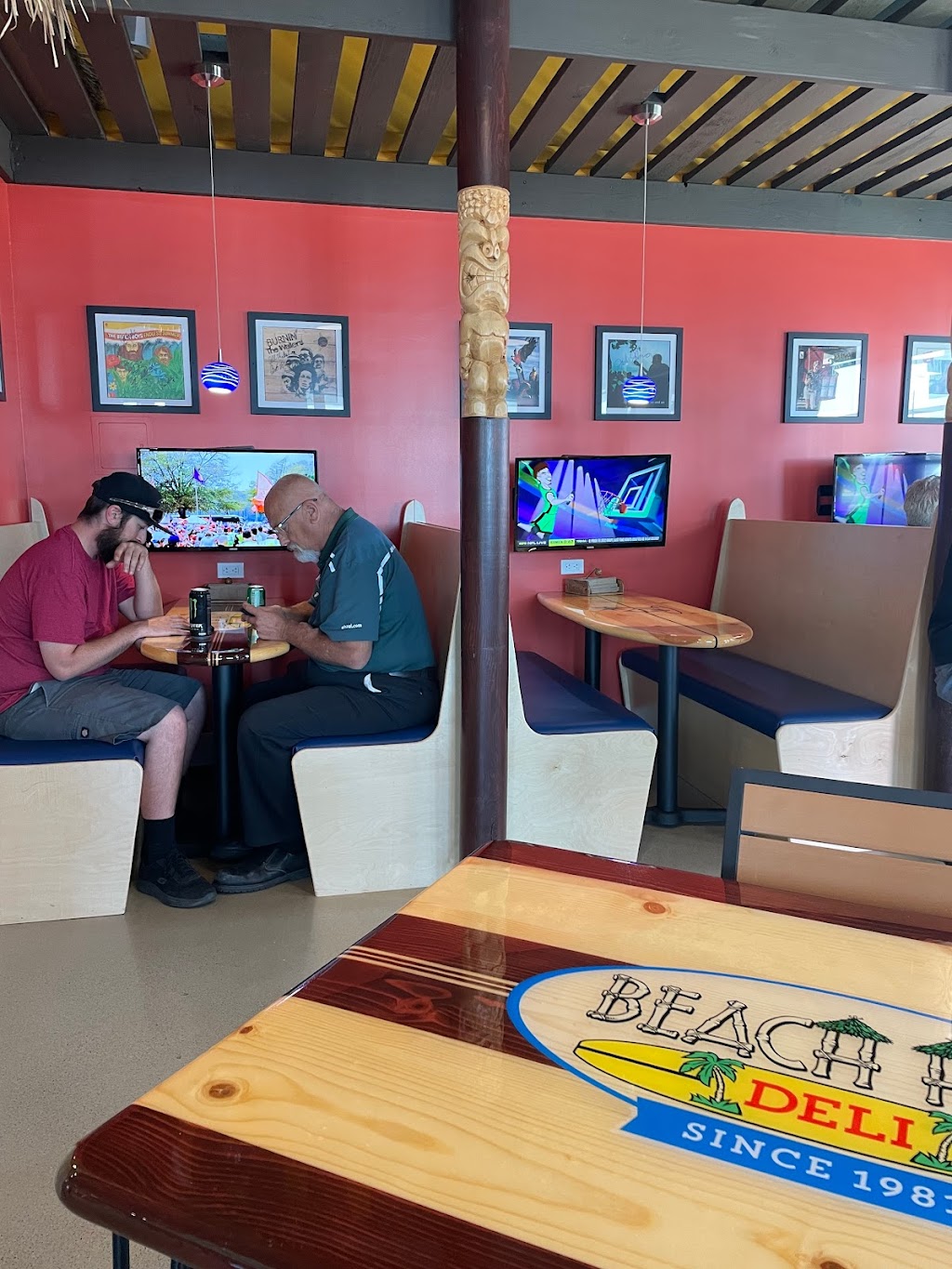 Beach Hut Deli | restaurant | 1844 N El Camino Real, San Clemente, CA 92672, USA | 9493122257 OR +1 949-312-2257