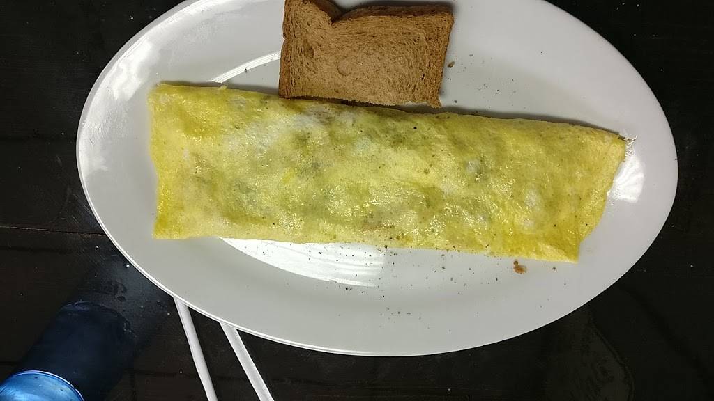 The End Zone Bar and Grill | restaurant | 11 N S Main St, Mt Gilead, OH 43338, USA | 4197514350 OR +1 419-751-4350