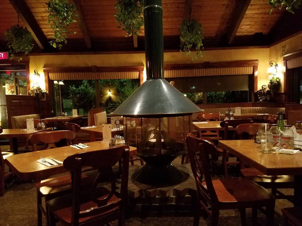 Riccardis Restaurant | restaurant | 901 Hathaway Rd, New Bedford, MA 02740, USA | 5089914200 OR +1 508-991-4200