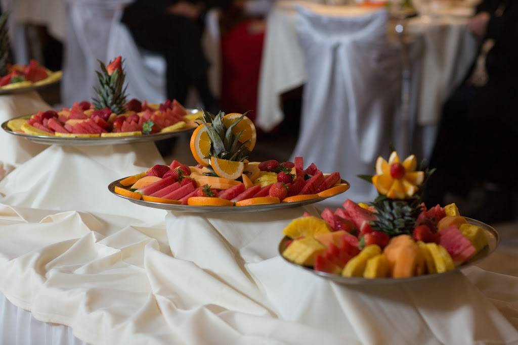 Adonis Restaurant and Banquet | restaurant | 4853 Schaefer Rd, Dearborn, MI 48126, USA | 3135849300 OR +1 313-584-9300