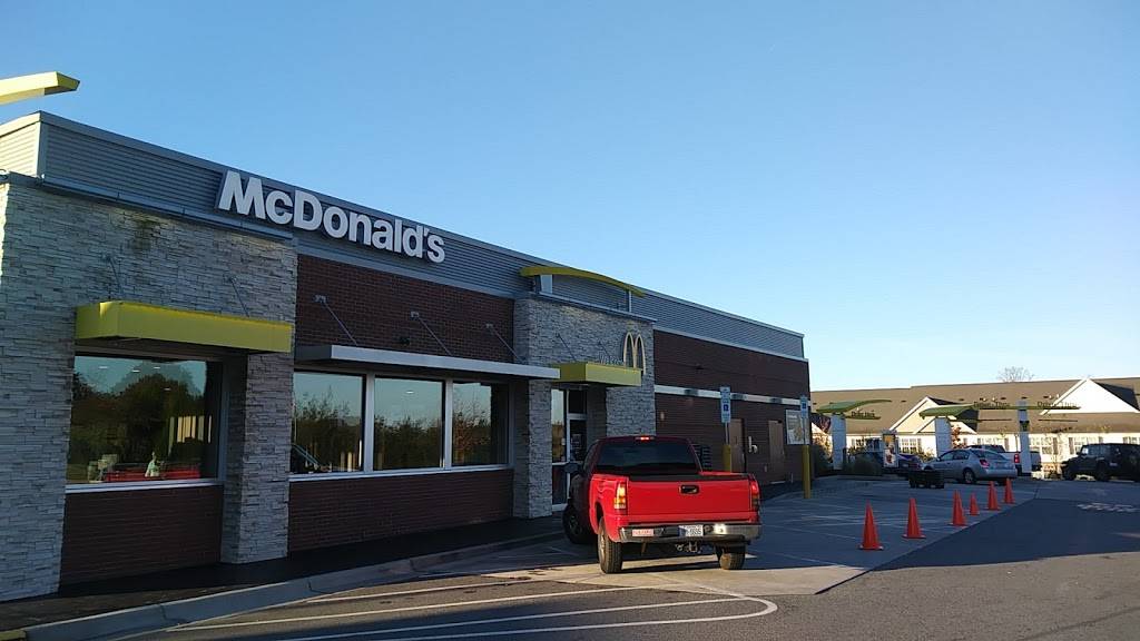 McDonalds | cafe | 4451 Wallburg Landing Dr, Winston-Salem, NC 27107, USA | 3367883250 OR +1 336-788-3250