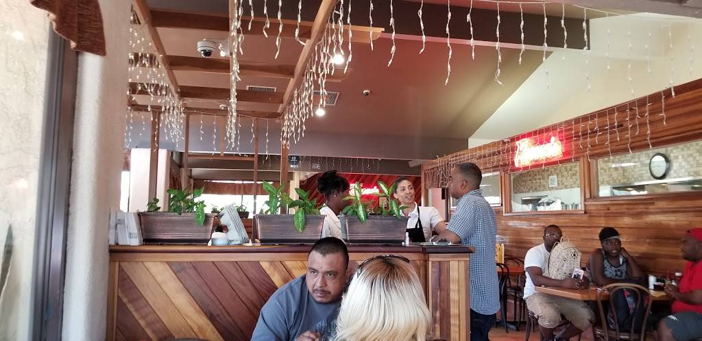 Roscoes House of Chicken and Waffles | restaurant | 621 W Manchester Blvd, Inglewood, CA 90301, USA | 3109814141 OR +1 310-981-4141