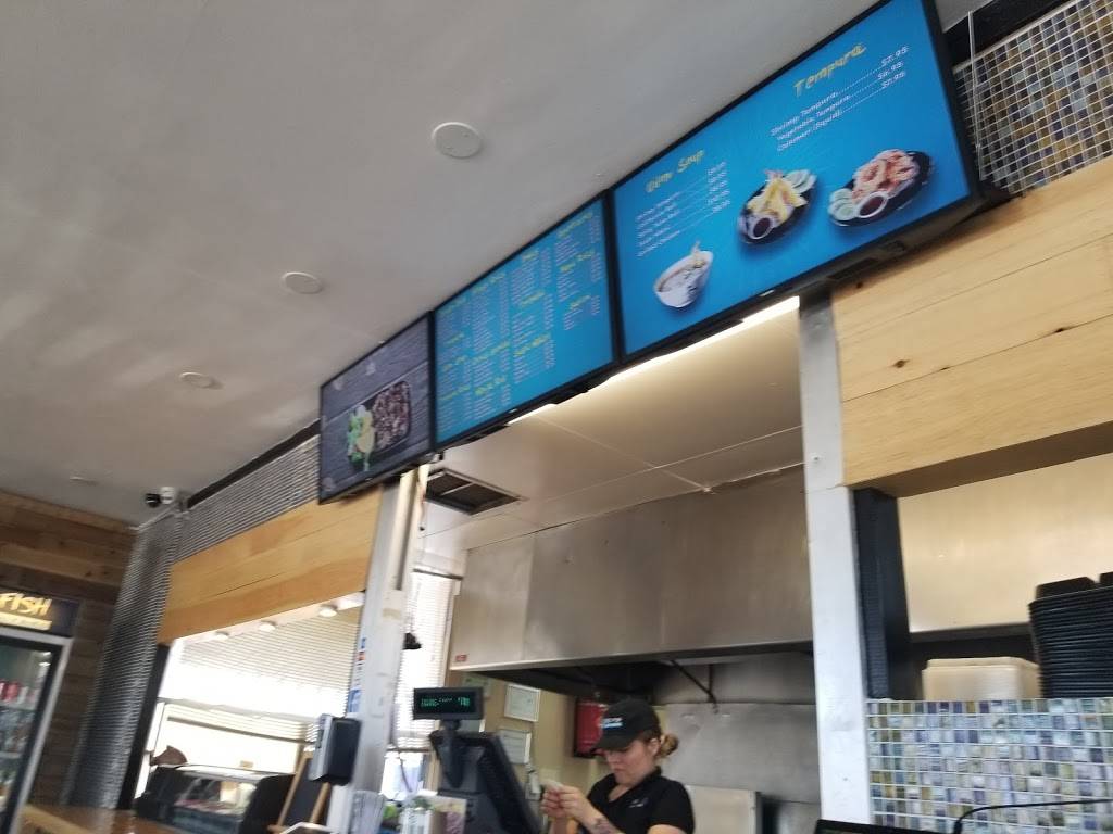 Blue fish | restaurant | 7125 State St, Huntington Park, CA 90255, USA | 3235890434 OR +1 323-589-0434