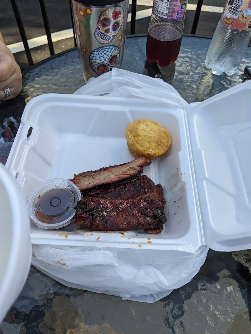 Pit Take BBQ | restaurant | 640 N Main St, Greensburg, PA 15601, USA | 7246723646 OR +1 724-672-3646