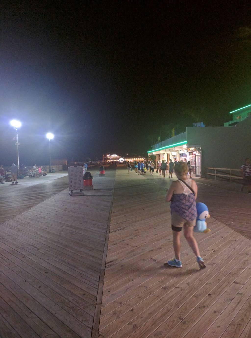 Johnny Gs Pizza Factory | restaurant | 200 Boardwalk, Seaside Heights, NJ 08751, USA | 7327939200 OR +1 732-793-9200