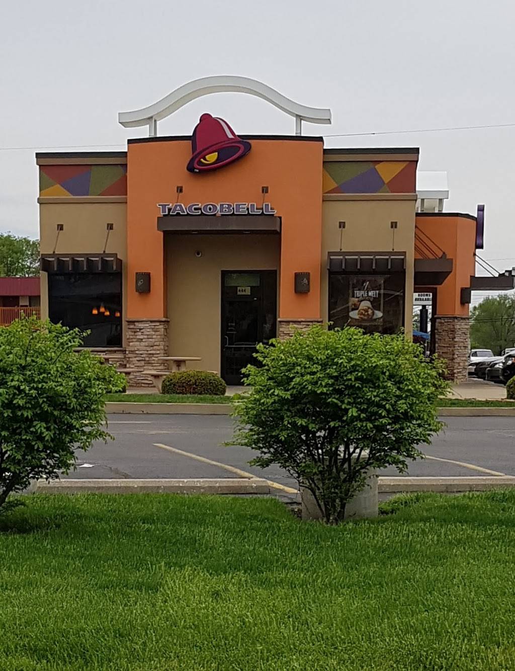 Taco Bell | meal takeaway | 444 E Thompson Rd, Indianapolis, IN 46227, USA | 3172223827 OR +1 317-222-3827