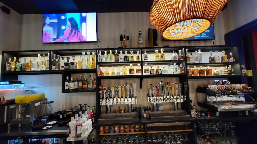 Cafe Tacuba | restaurant | 1006 3rd St SE, Cedar Rapids, IA 52401, USA | 3192491773 OR +1 319-249-1773