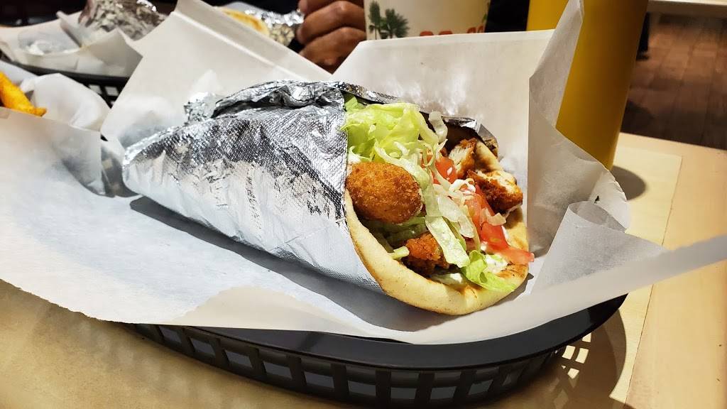 So-Cal Burgers, Wraps & Frozen Yogurt | restaurant | 6773 Middlebelt Rd, Garden City, MI 48135, USA | 7343382691 OR +1 734-338-2691