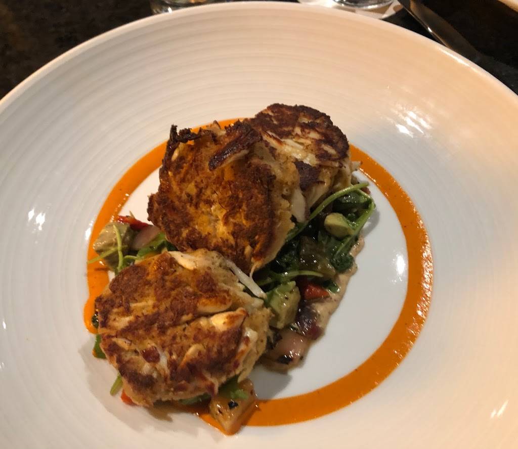 Pinstripes | restaurant | 100 N Water St Suite 3300, Norwalk, CT 06854, USA | 4754700600 OR +1 475-470-0600