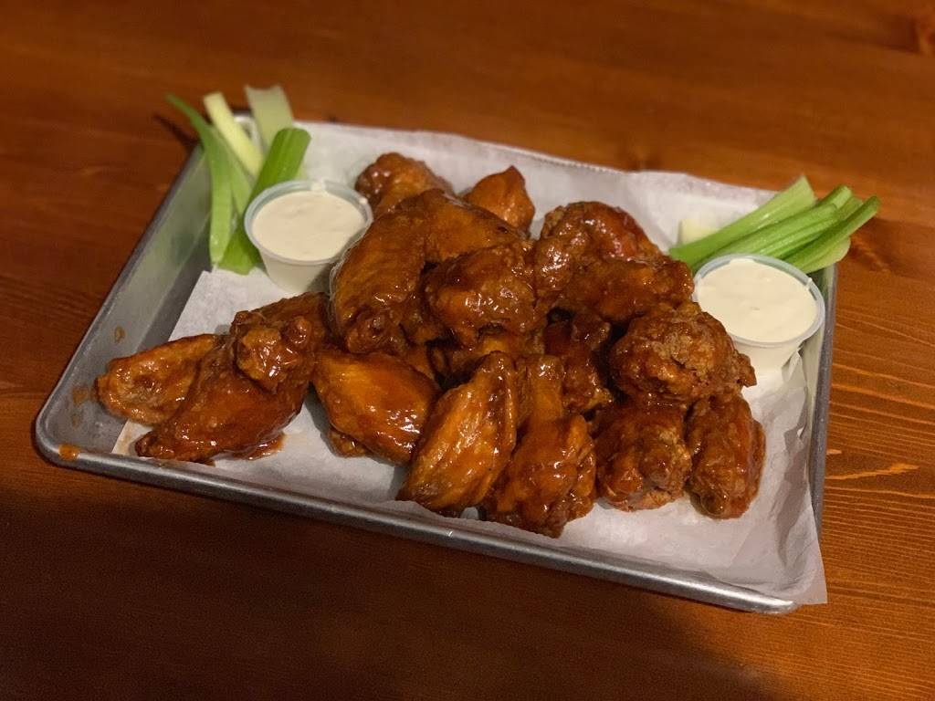 The Ugly Mutt | restaurant | 562 Lincoln St, Oxford, PA 19363, USA | 6109989000 OR +1 610-998-9000