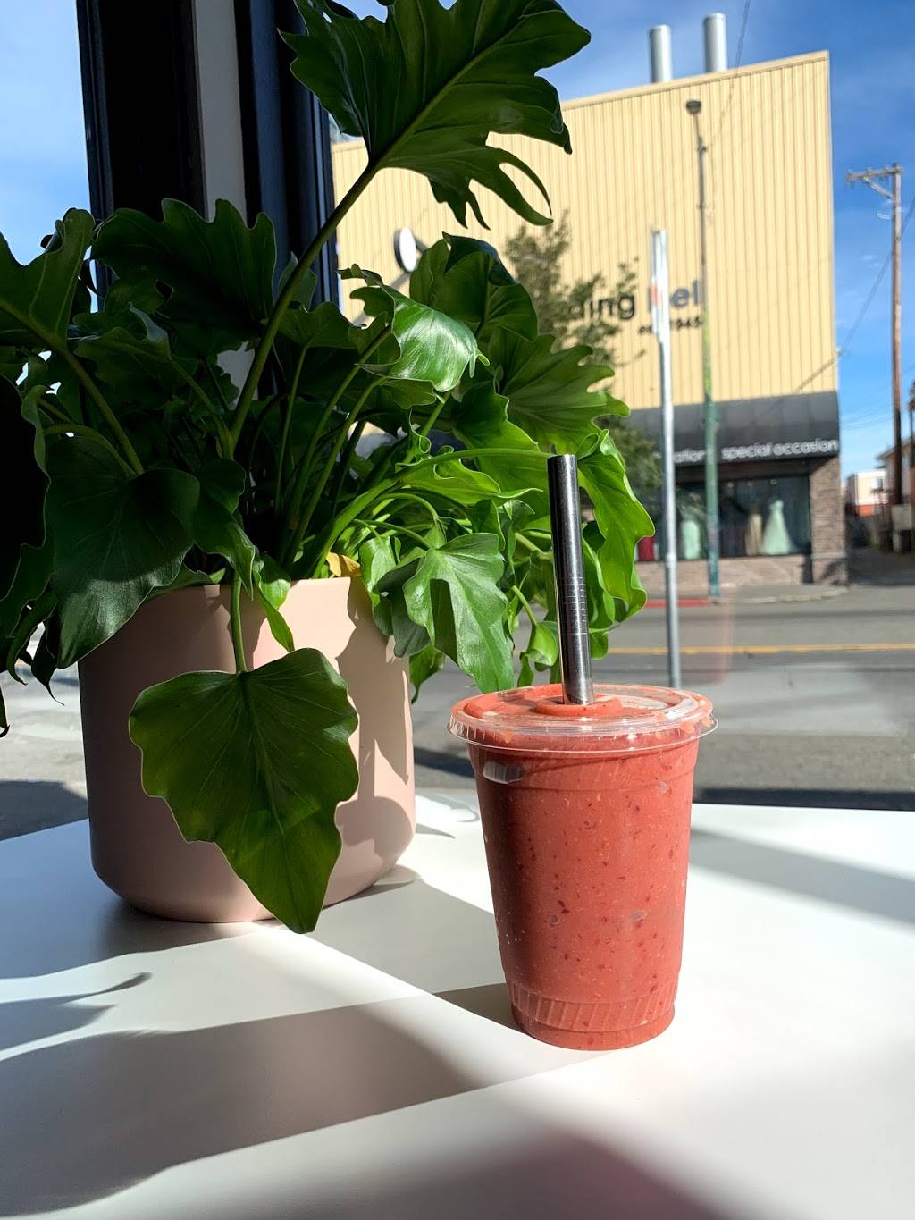 Gather Juice Co. | restaurant | 2612 6th Ave, Tacoma, WA 98406, USA | 2539995610 OR +1 253-999-5610