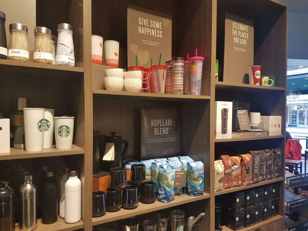 Starbucks | cafe | 4015 Easton Station, Columbus, OH 43219, USA | 6143370361 OR +1 614-337-0361