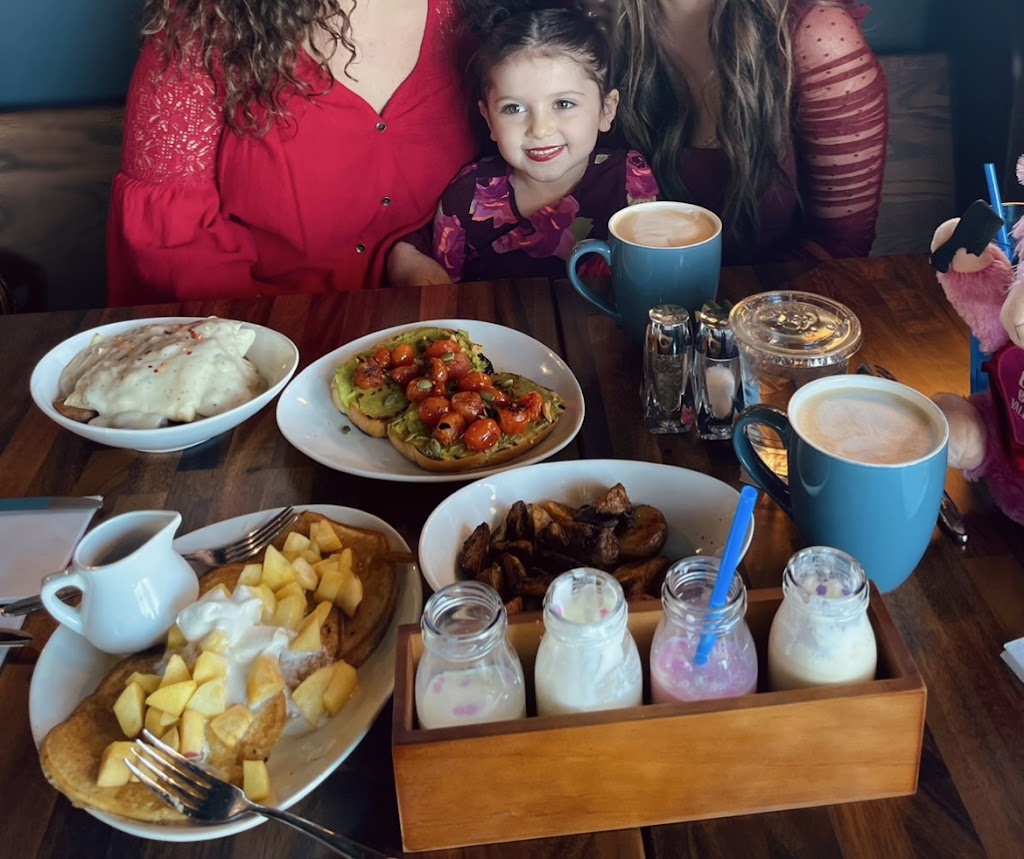 Out of the Blue | restaurant | 4111 Centerplace Dr suite D, Greeley, CO 80634, USA | 9705155773 OR +1 970-515-5773