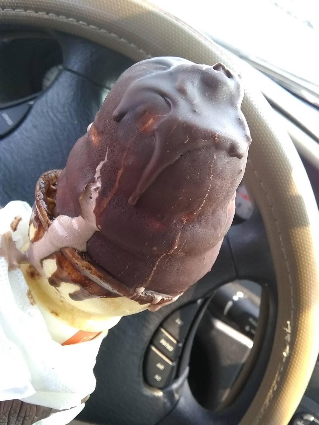 Dairy Queen | restaurant | 3001 Market St NE, Salem, OR 97301, USA | 5035881302 OR +1 503-588-1302