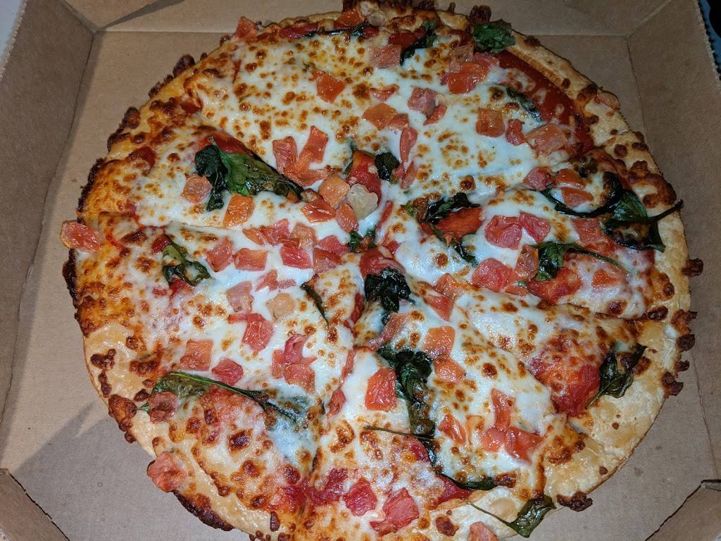 Pizza Hut | restaurant | 7118 Temple Hill Rd, Temple Hills, MD 20748, USA | 3012975055 OR +1 301-297-5055