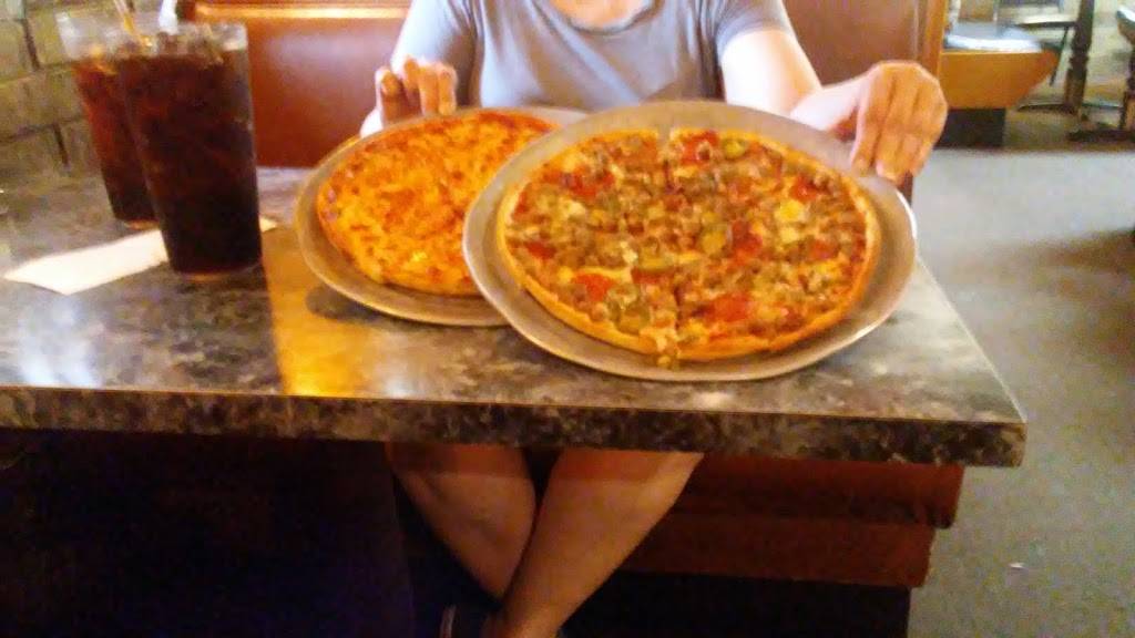 Pizza Parlour Alma | restaurant | 936 US-71, Alma, AR 72921, USA | 4796324176 OR +1 479-632-4176