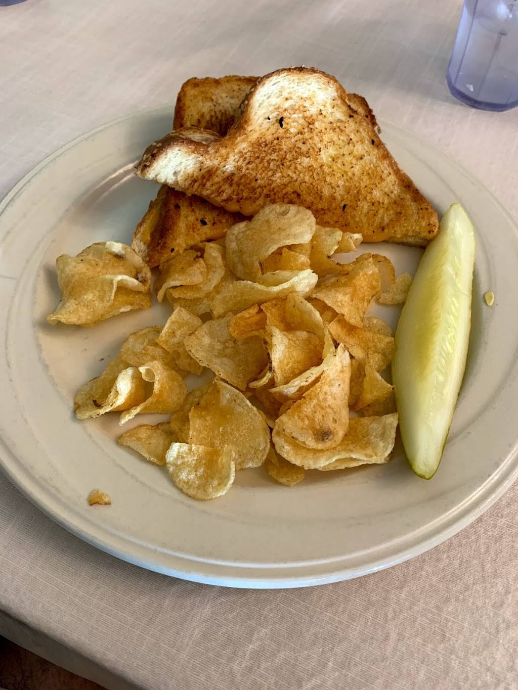 T J Charlies | restaurant | 135 River St, Elk Rapids, MI 49629, USA | 2312648819 OR +1 231-264-8819