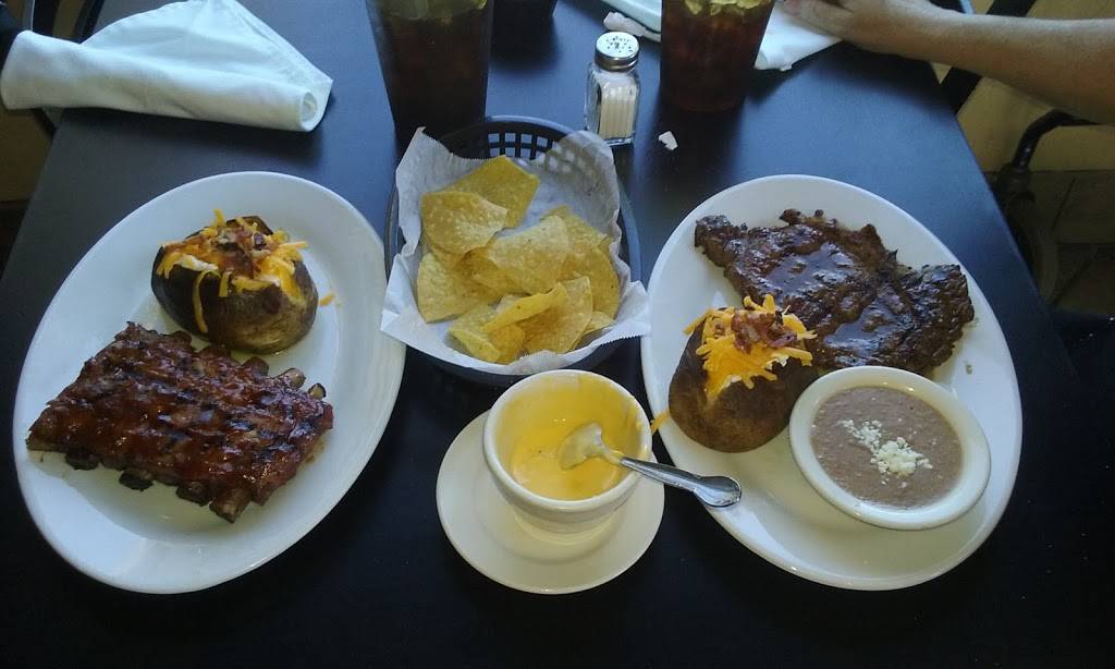 Mariscos El Rincon Bar & Grill | restaurant | 300 N Pinkerton St, Athens, TX 75751, USA | 9032641010 OR +1 903-264-1010