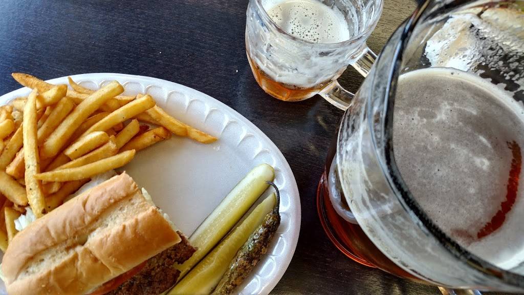 Guss Deli BBQ And Grill | restaurant | 8320 Alondra Blvd, Paramount, CA 90723, USA | 5626302802 OR +1 562-630-2802