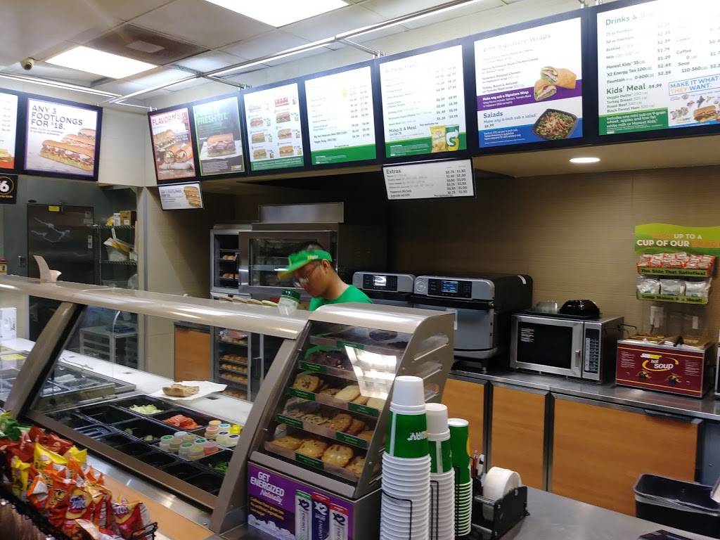 Subway Restaurants | restaurant | 1160 E 7th St, Long Beach, CA 90813, USA | 5629014400 OR +1 562-901-4400