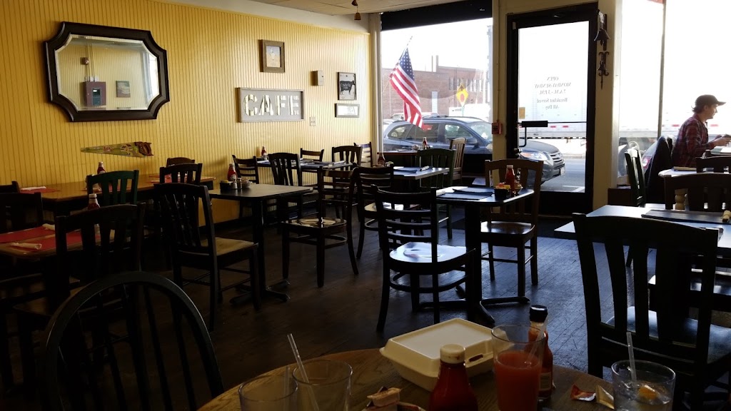 Cowbells Cafe | cafe | 25 South Ave, Whitman, MA 02382, USA | 7814471400 OR +1 781-447-1400