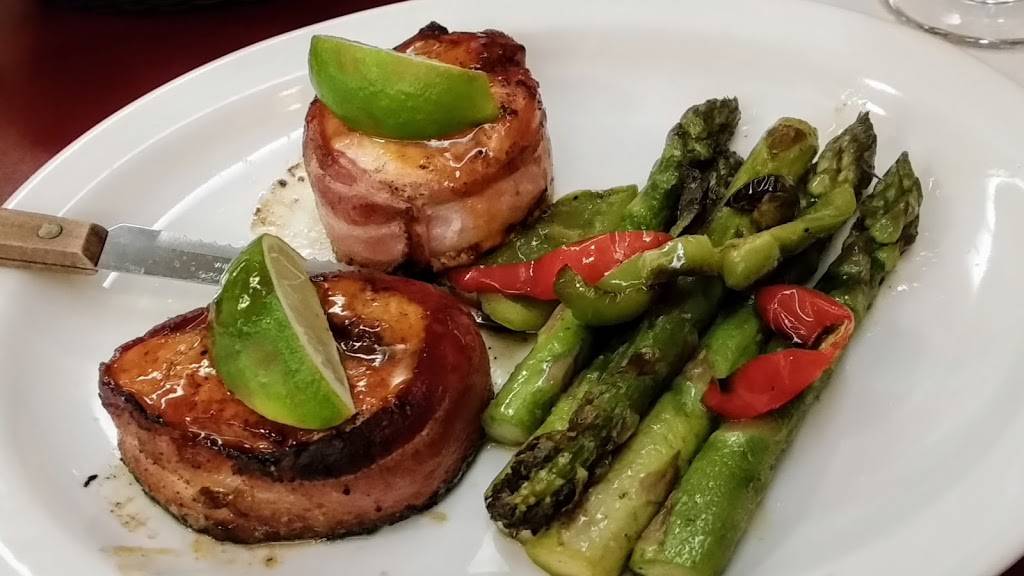 101 Supper Club | restaurant | 101 1st St, Lasalle, IL 61301, USA | 8152230101 OR +1 815-223-0101