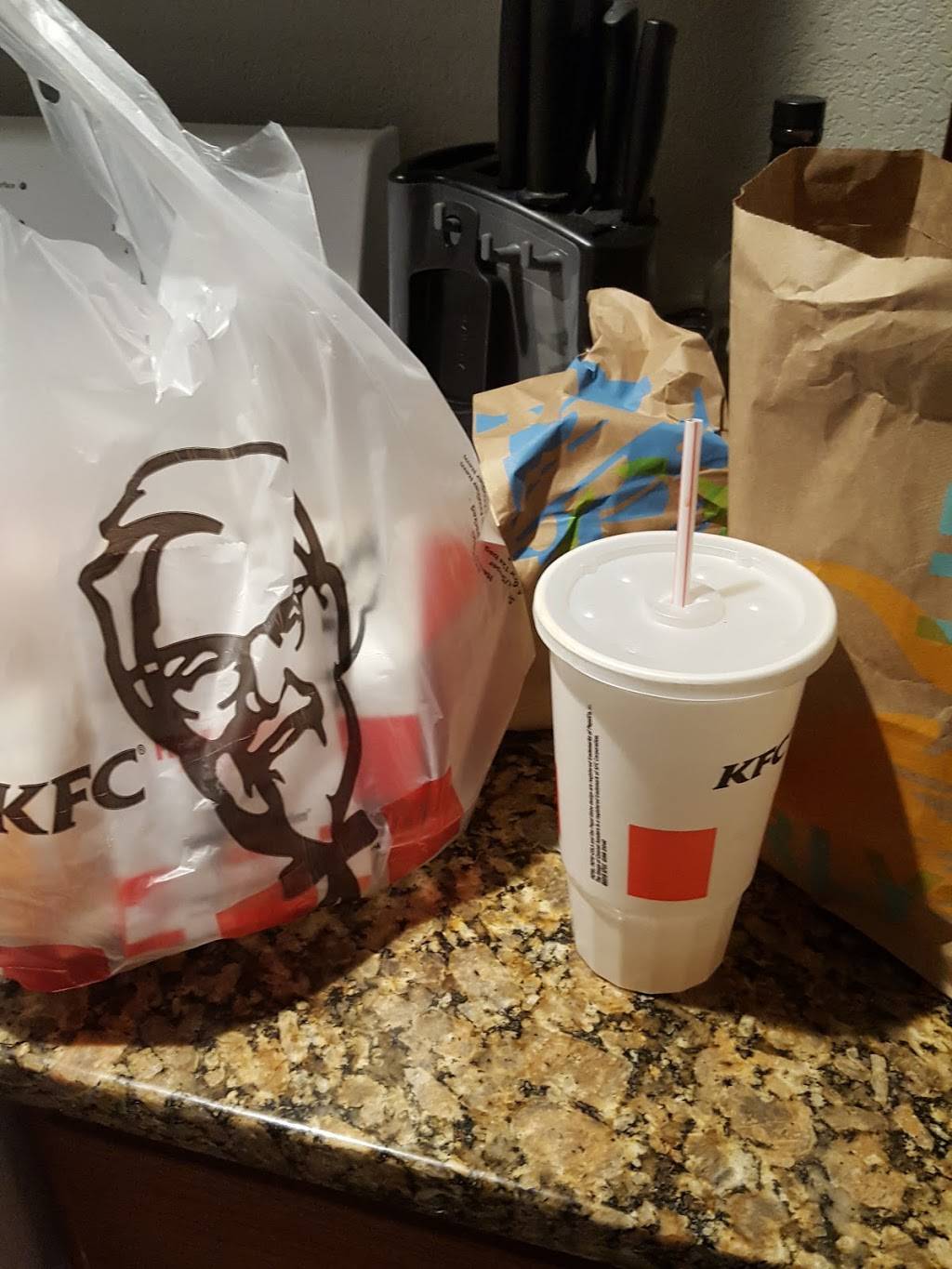 KFC | restaurant | 4117 N Josey Ln, Carrollton, TX 75007, USA | 9729390705 OR +1 972-939-0705