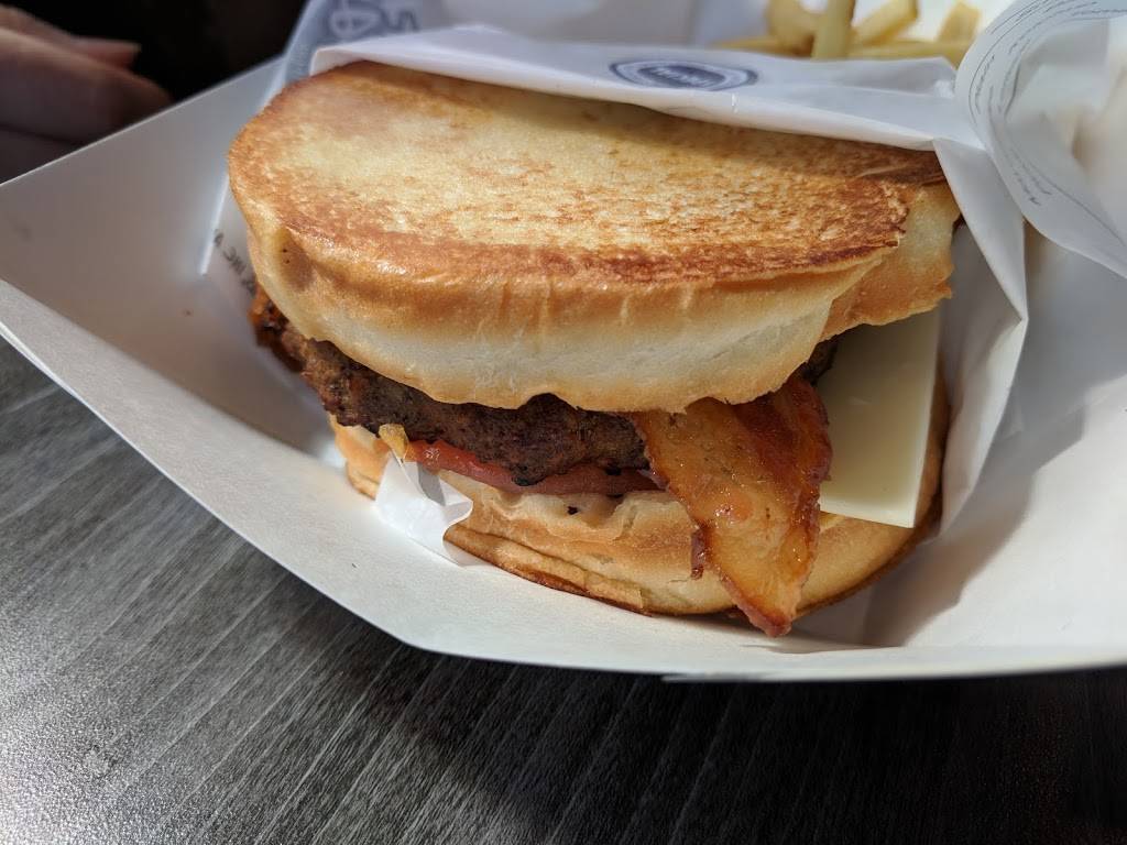 Hardees | restaurant | 4450 Pleasant Hill Rd, Kissimmee, FL 34746, USA | 4079313101 OR +1 407-931-3101