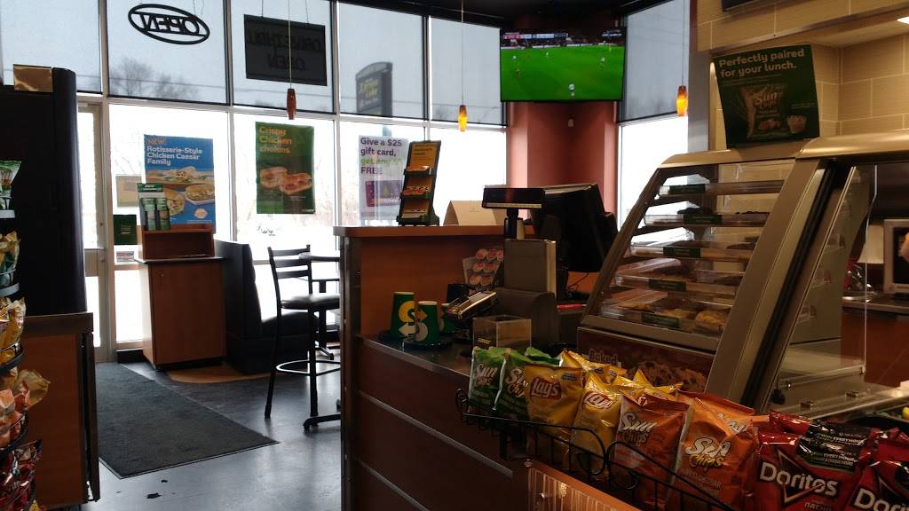 Subway | restaurant | 1654 London Line, Sarnia, ON N7T 7H2, Canada | 5194911245 OR +1 519-491-1245