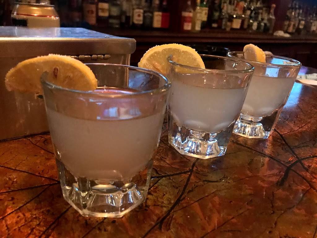 Village Well Pub | restaurant | 1023 SE 17th St, Fort Lauderdale, FL 33316, USA | 9545242531 OR +1 954-524-2531