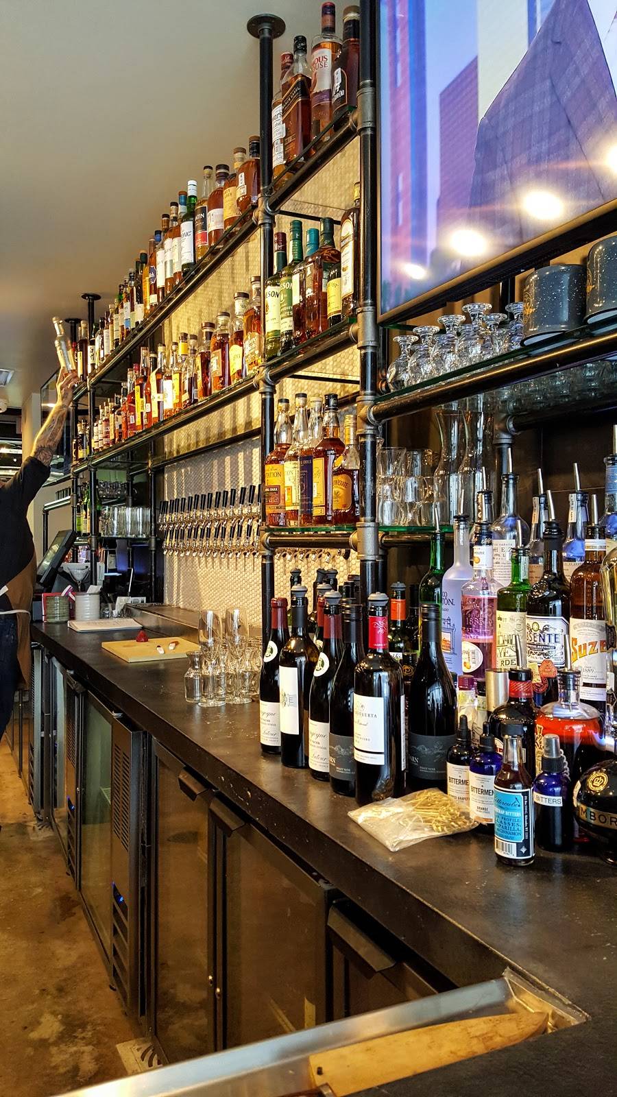 Local Traveler | restaurant | 7522 E Grand Ave, Dallas, TX 75214, USA | 2148174178 OR +1 214-817-4178