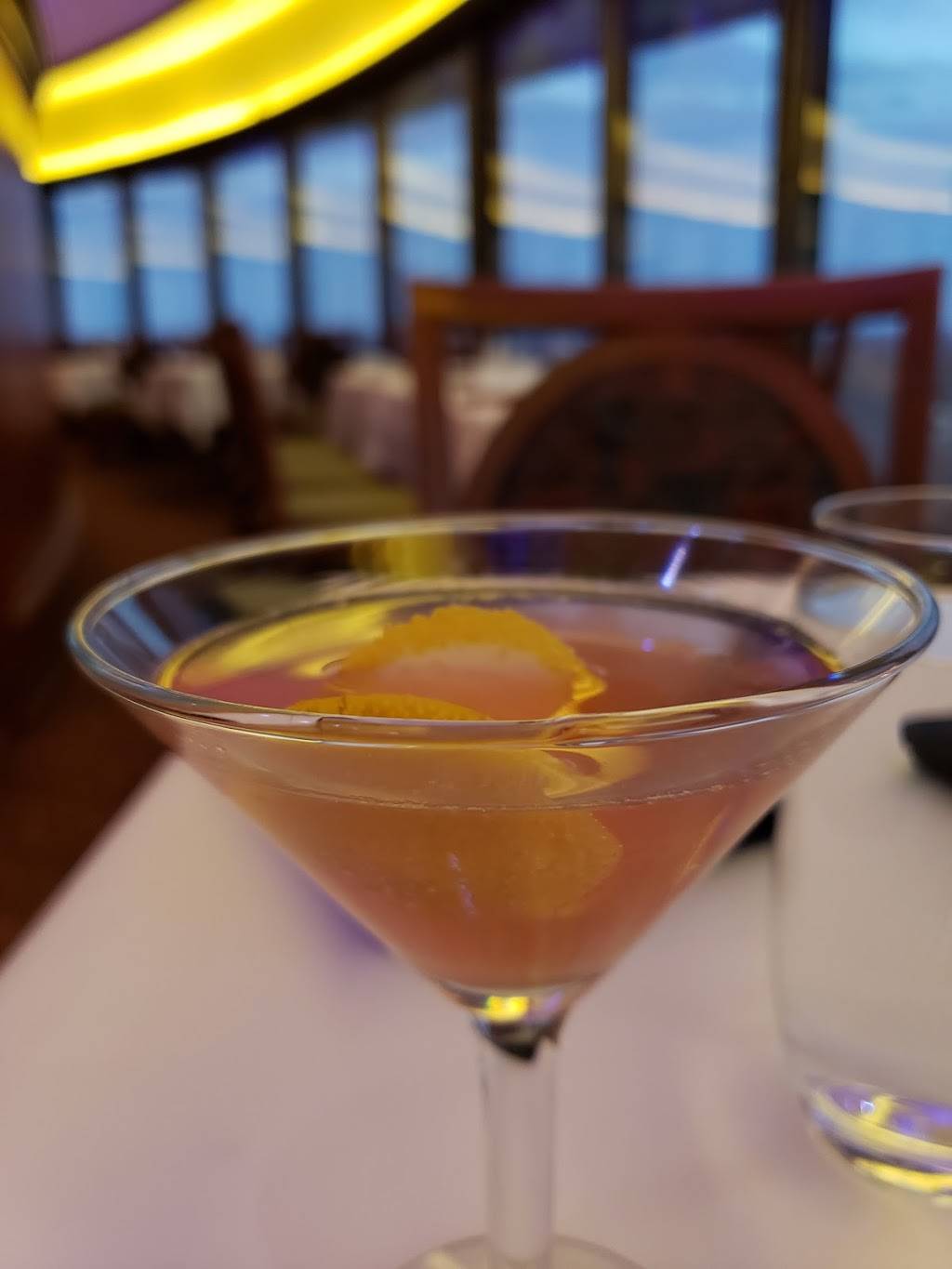 Three Sixty Grille | restaurant | 800 S Cox Creek Pkwy, Florence, AL 35630, USA | 2562463660 OR +1 256-246-3660