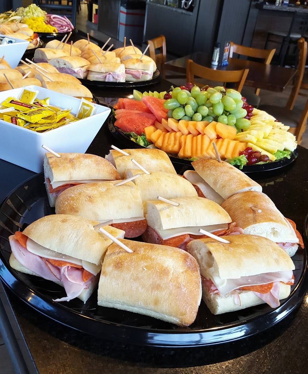 Oliveras Restaurant | restaurant | 390 S Dexter St, Ionia, MI 48846, USA | 6165223000 OR +1 616-522-3000