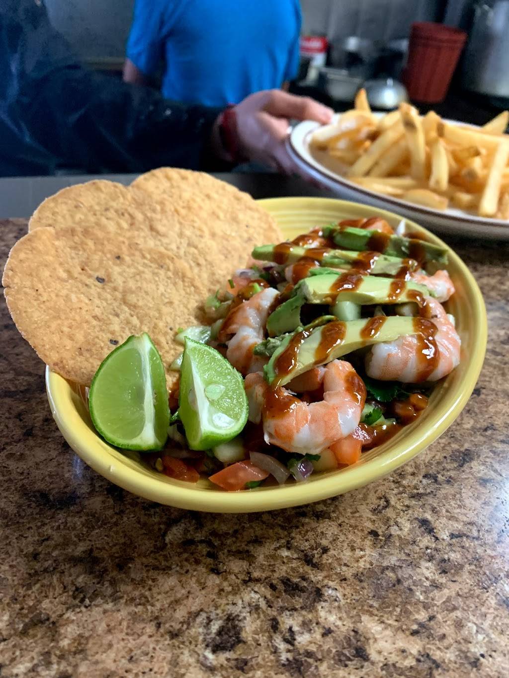 Los Patroncitos | restaurant | 515 Union Ave, Bakersfield, CA 93307, USA | 6613953017 OR +1 661-395-3017