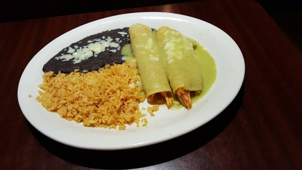 Tias Cantina | restaurant | 2534 AL-14, Millbrook, AL 36054, USA | 3345176322 OR +1 334-517-6322