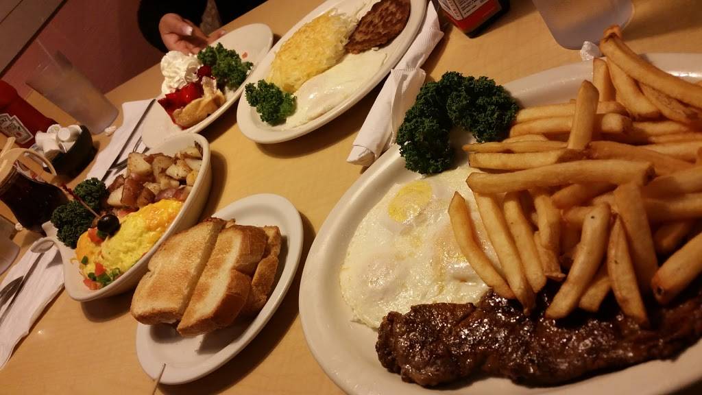 Jebs Blueberry Hill | restaurant | 3851 N Blackstone Ave, Fresno, CA 93726, USA | 5592243700 OR +1 559-224-3700