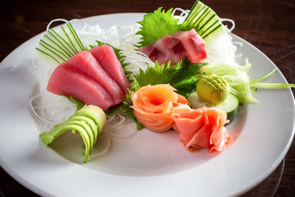 Siam Paragon | restaurant | 503 Main St, Evanston, IL 60202, USA | 8473322302 OR +1 847-332-2302