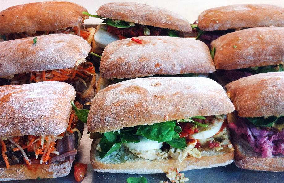 Carvery Kitchen | restaurant | 8832 Pico Blvd, Los Angeles, CA 90035, USA | 3104500880 OR +1 310-450-0880