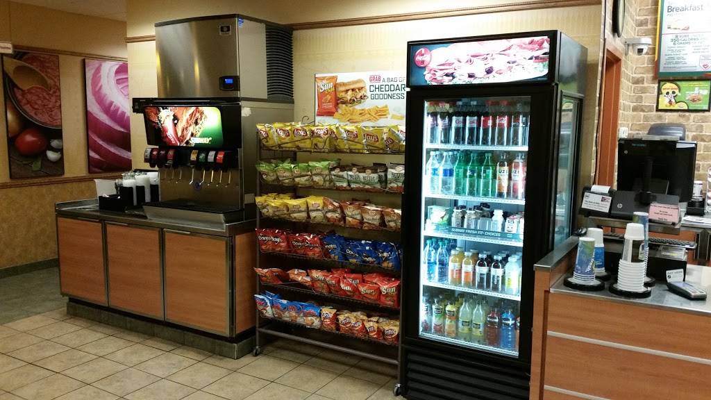 Subway | restaurant | 215 E Herrick Ave, Wellington, OH 44090, USA | 4406476402 OR +1 440-647-6402