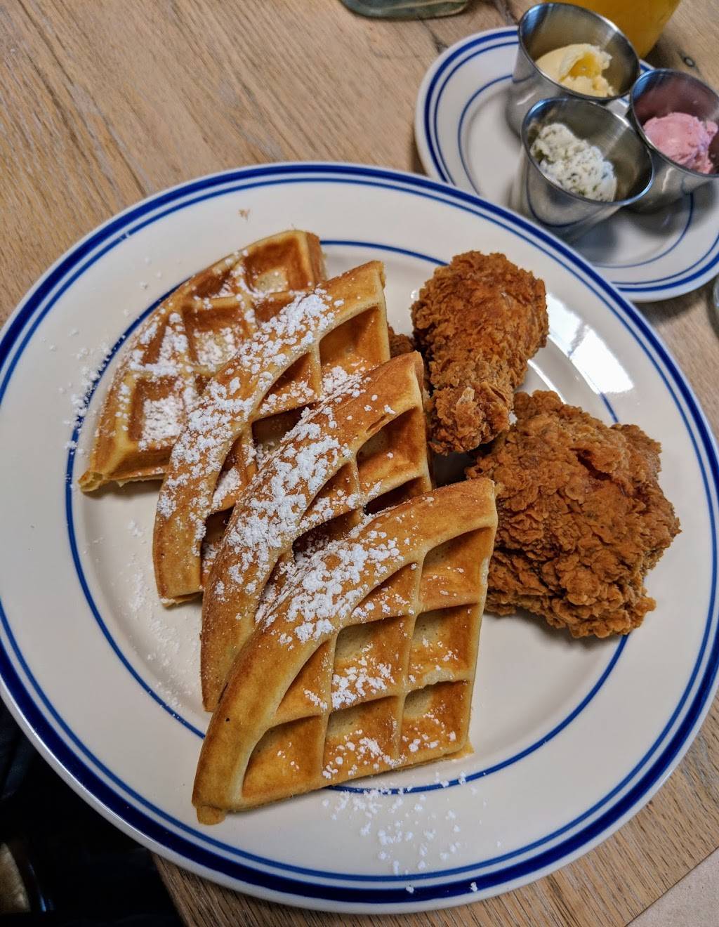 Sweet Chick | restaurant | 448 N Fairfax Ave, Los Angeles, CA 90036, USA | 3235923423 OR +1 323-592-3423