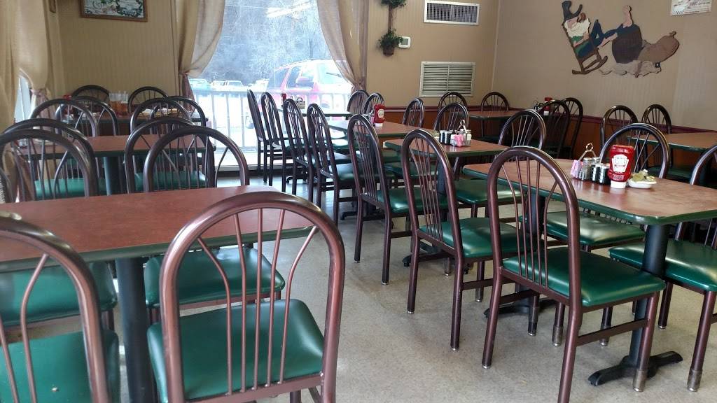 Hillbillys Cabin Restaurant | restaurant | 1705 S Cumberland St, Morristown, TN 37813, USA | 4235879930 OR +1 423-587-9930