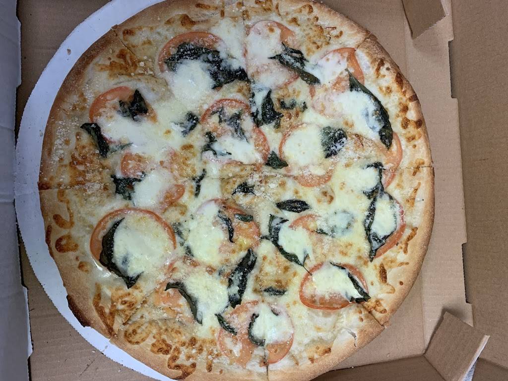 Tomato & Basil | restaurant | 1 Caswell St, East Taunton, MA 02718, USA | 5088219700 OR +1 508-821-9700