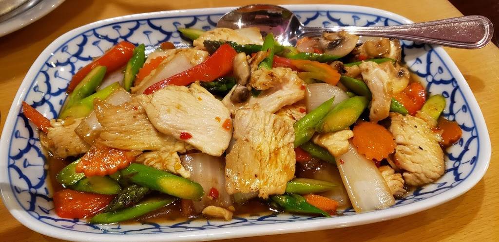 Chada Thai Cuisine | restaurant | 1624 Broadway, Sacramento, CA 95818, USA | 9164448909 OR +1 916-444-8909