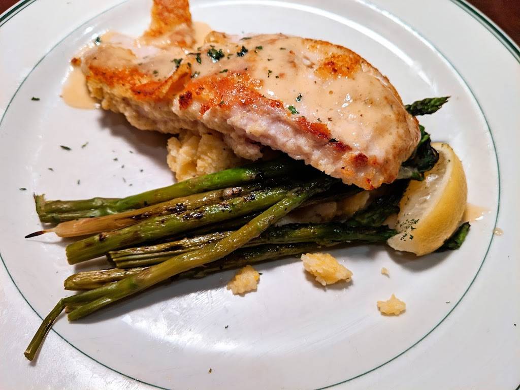 Big Fish Grill | restaurant | 10426 Northup Way, Kirkland, WA 98033, USA | 4258272722 OR +1 425-827-2722