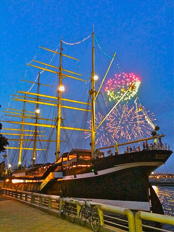 Moshulu | restaurant | 401 S Christopher Columbus Blvd, Philadelphia, PA 19106, USA | 2159232500 OR +1 215-923-2500