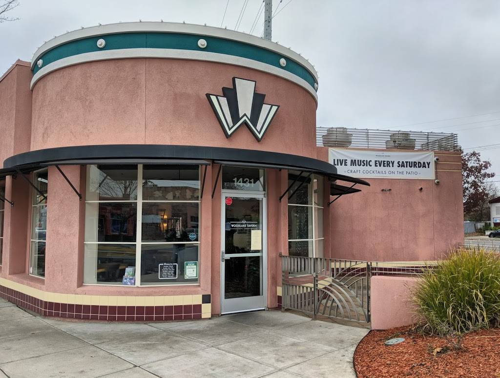Woodlake Tavern | restaurant | 1431 Del Paso Blvd, Sacramento, CA 95815, USA | 9165140405 OR +1 916-514-0405