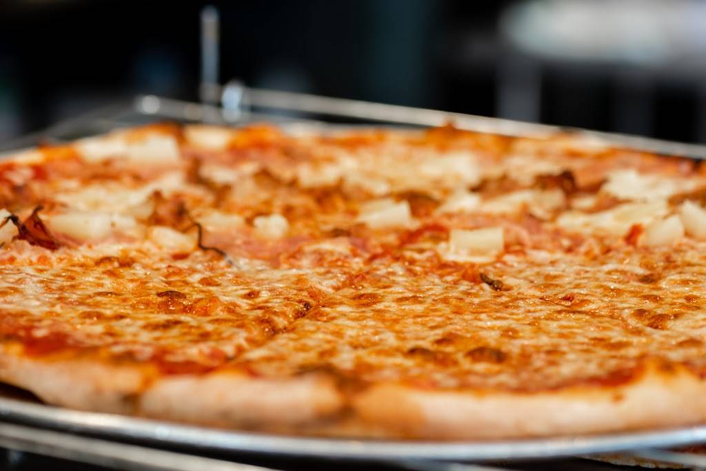 Unchained Pizza | restaurant | 960 William T, 3206, Morrissey Blvd, Boston, MA 02122, USA | 6175392187 OR +1 617-539-2187